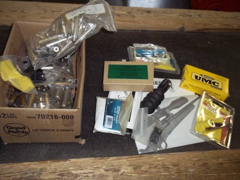 lot 229 image: Reloading Shell Cases