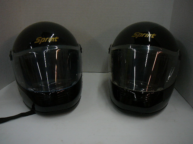 lot 2 image: 2 Full Face Helmets