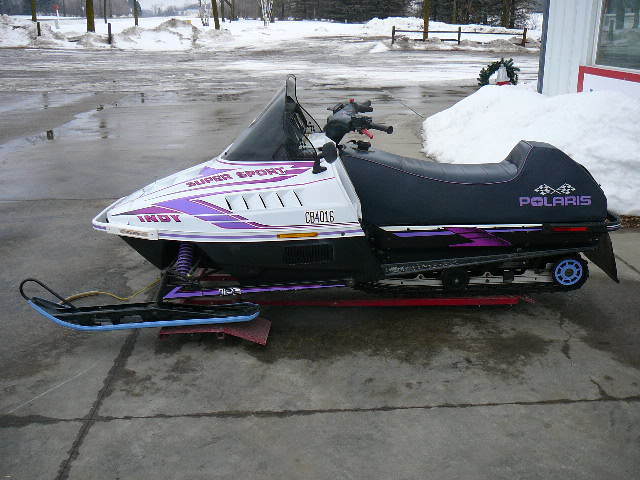 lot 1 image: 1995 Polaris Indy Super Sport