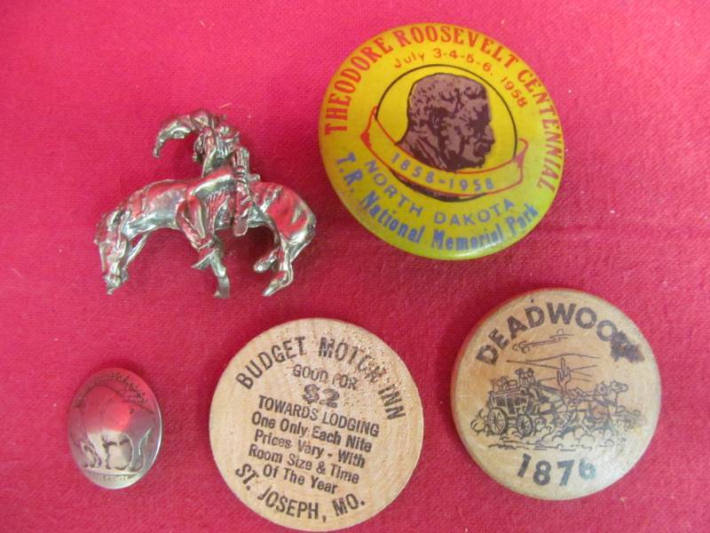 vintage buttons