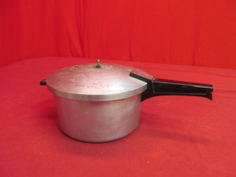 presto pressure cooker