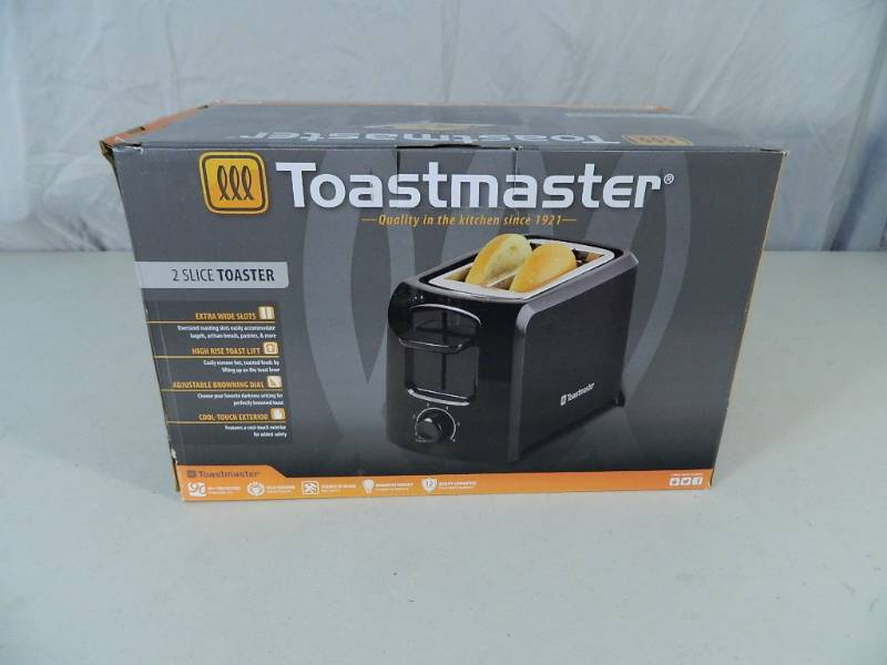 lot 11 image: New Toastmaster 2 Slice Toaster
