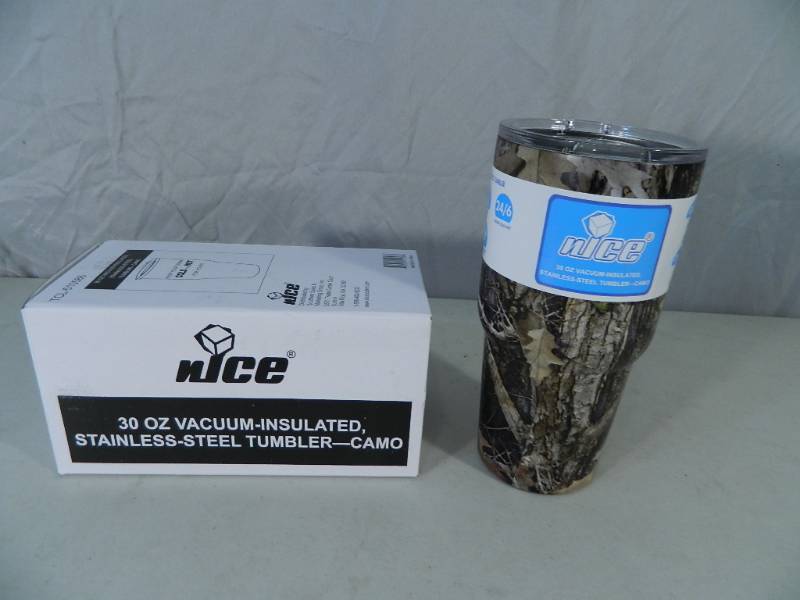 lot 15 image: New nICE Camo 30 Oz Vacuum-Insulated Tumbler