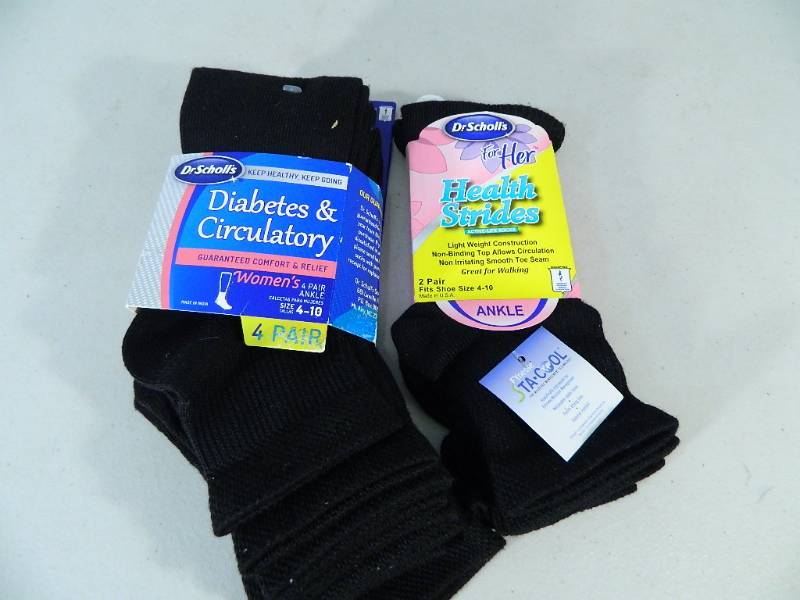 lot 19 image: 6 New Pairs of Dr. Scholls For Her Socks