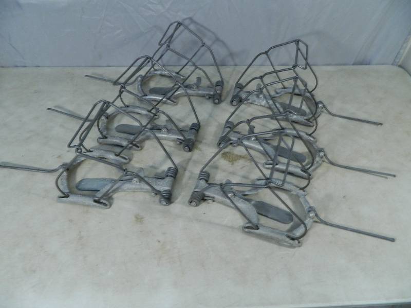 lot 54 image: 6 Nash Mole Traps
