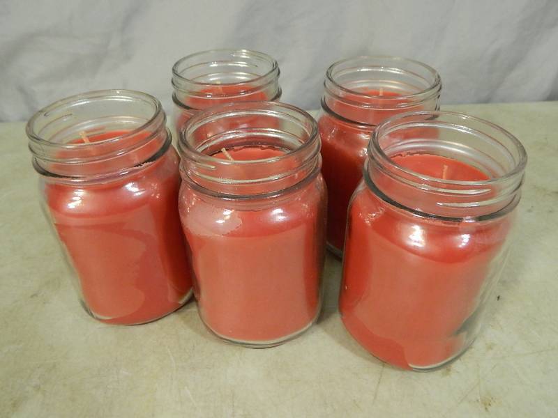 lot 103 image: 5 New Mason Jar Candles