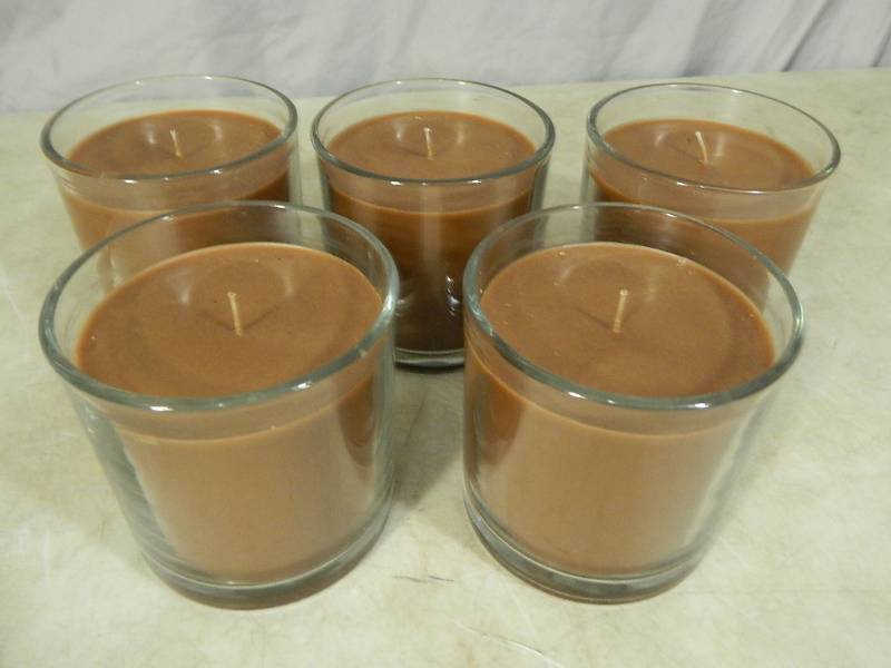 lot 106 image: 5 New Jar Candles