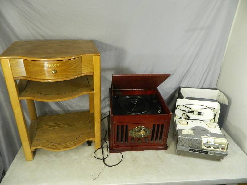 lot 113 image: Wollensak Reel to Reel, Record Player, Stand