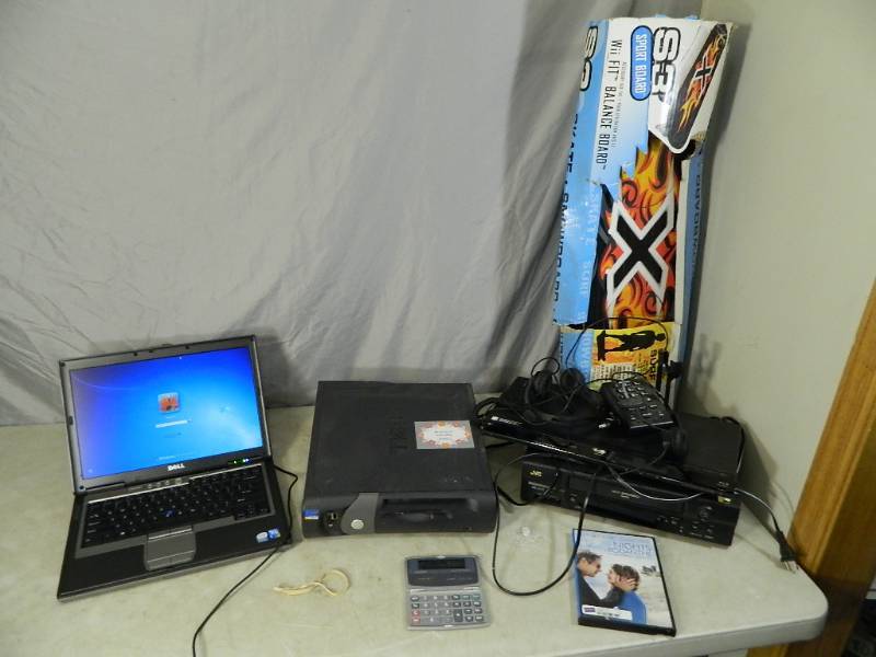 lot 118 image: Dell Laptop, Desktop, Assorted Electronics
