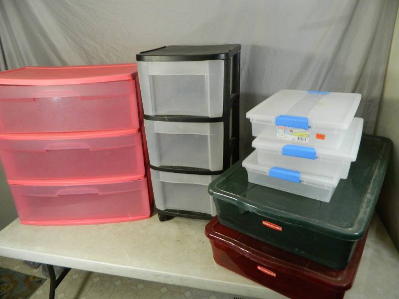 lot 123 image: Organizers, Totes
