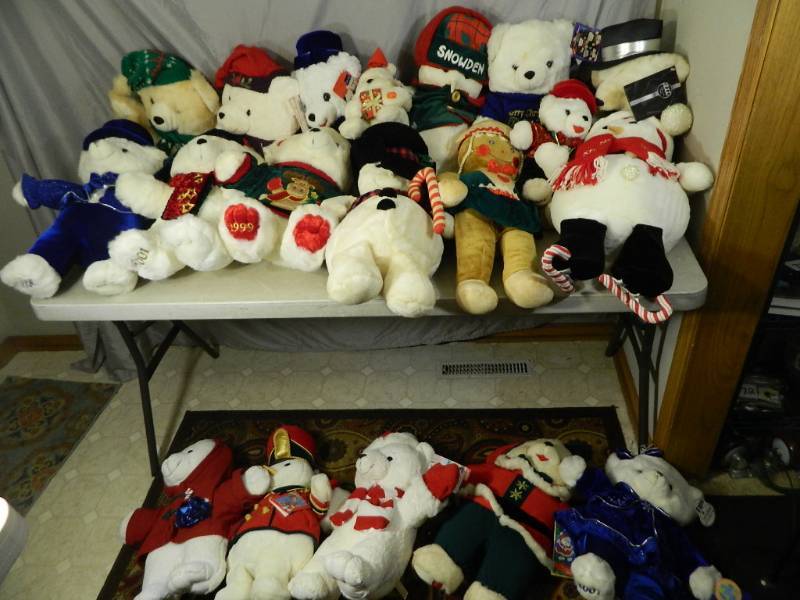 lot 140 image: Large Lot of Santa Bears and More