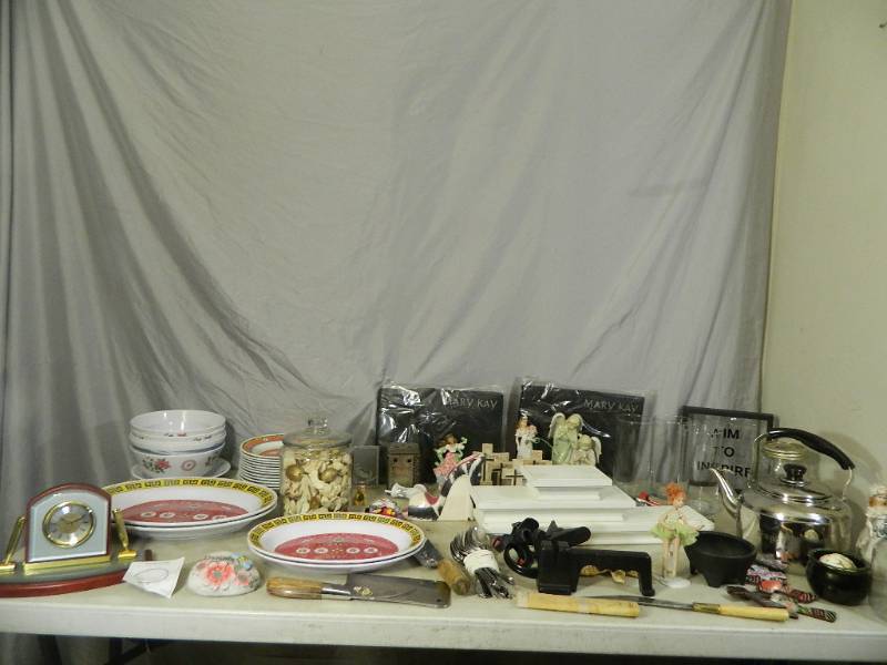 lot 142 image: Clock, Knives, Decor, More