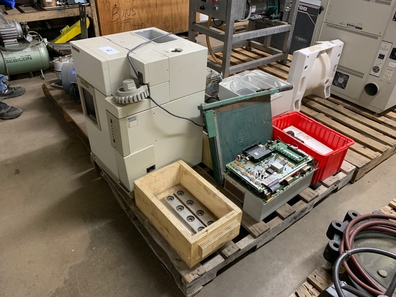 Pallet lot of miscellaneous