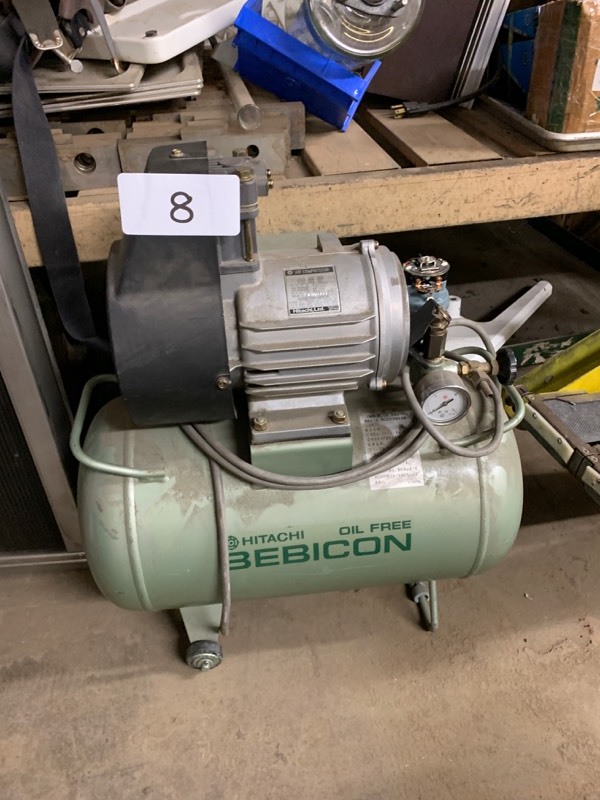 Small air compressor