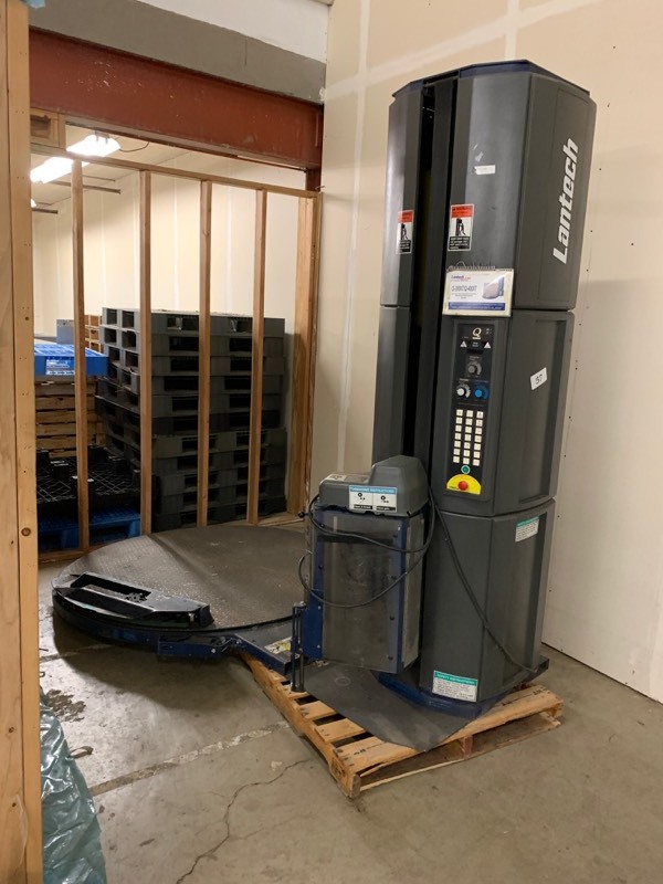 Automatic pallet wrapper