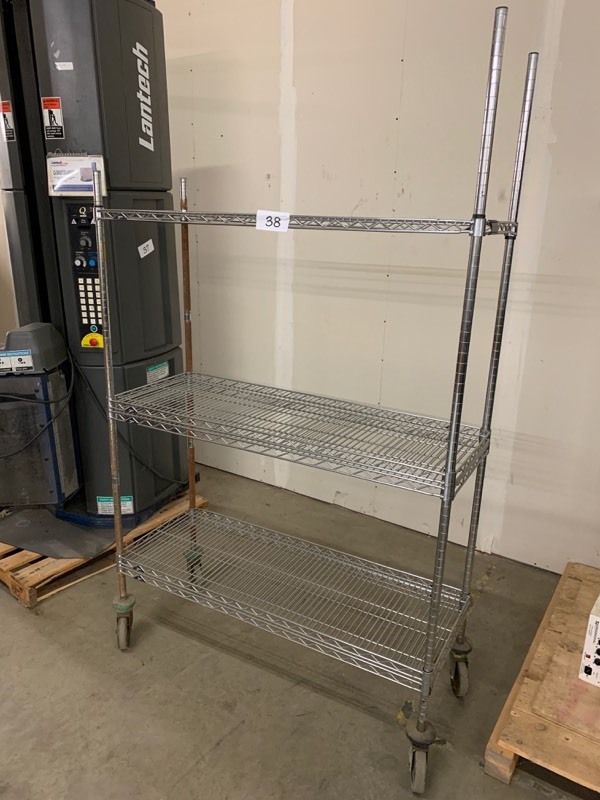 Metal wire rack