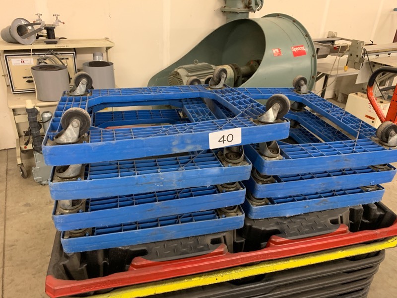 7 plastic moving carts