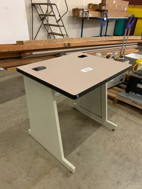 Work desk