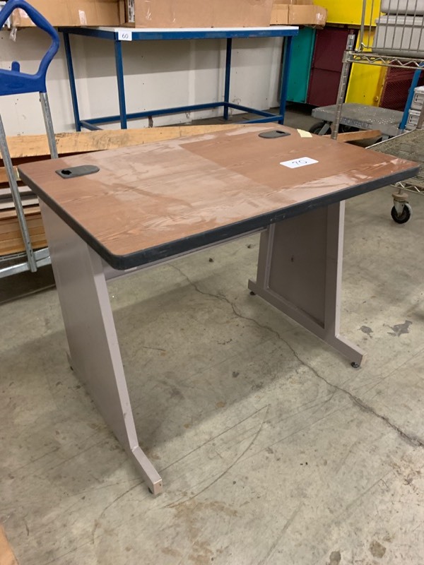 Work desk