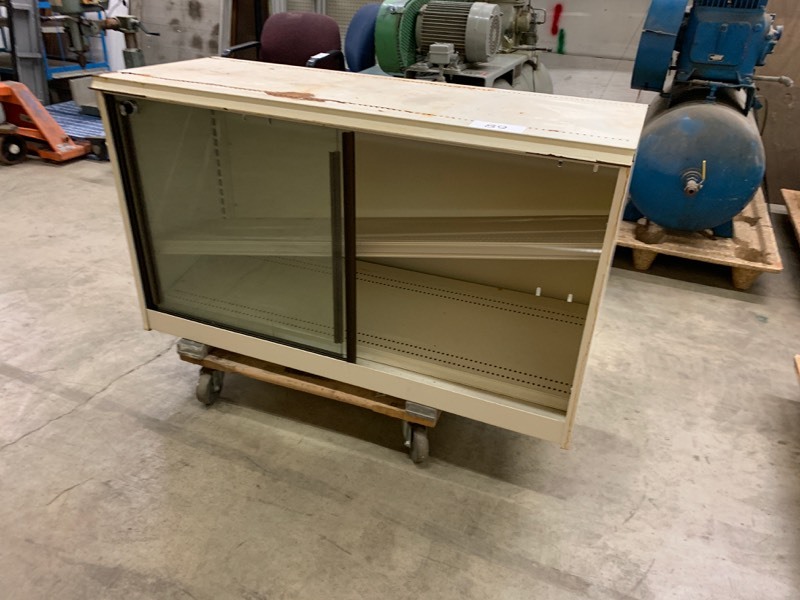Metal cabinet