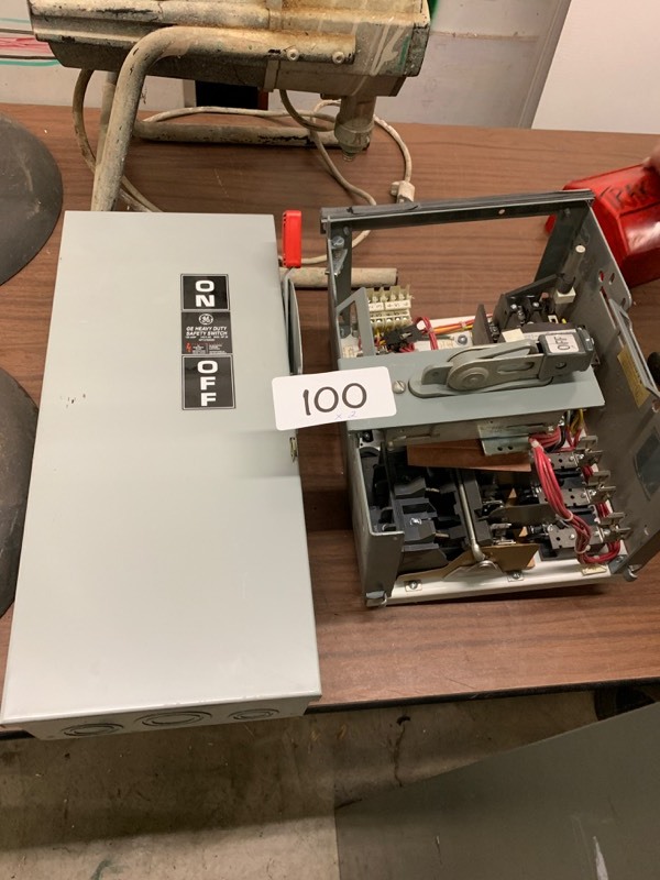 2 electrical switches