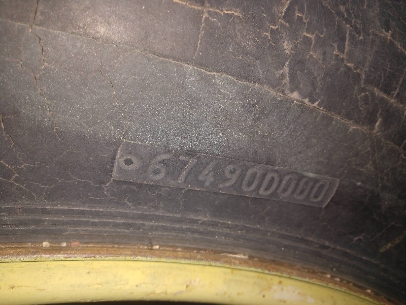 lot 88 image: John Deere Tractor Tire