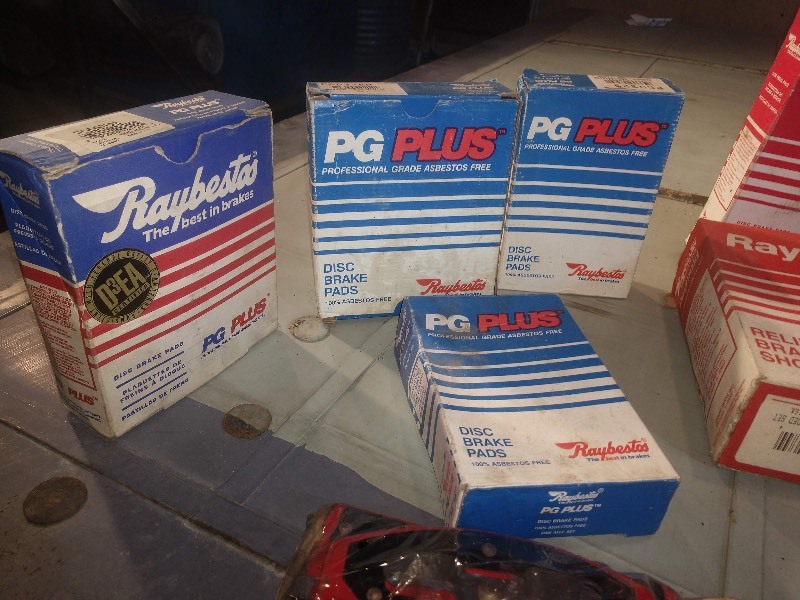 lot 92 image: Disc Brake Pads and Other Car Accessories
