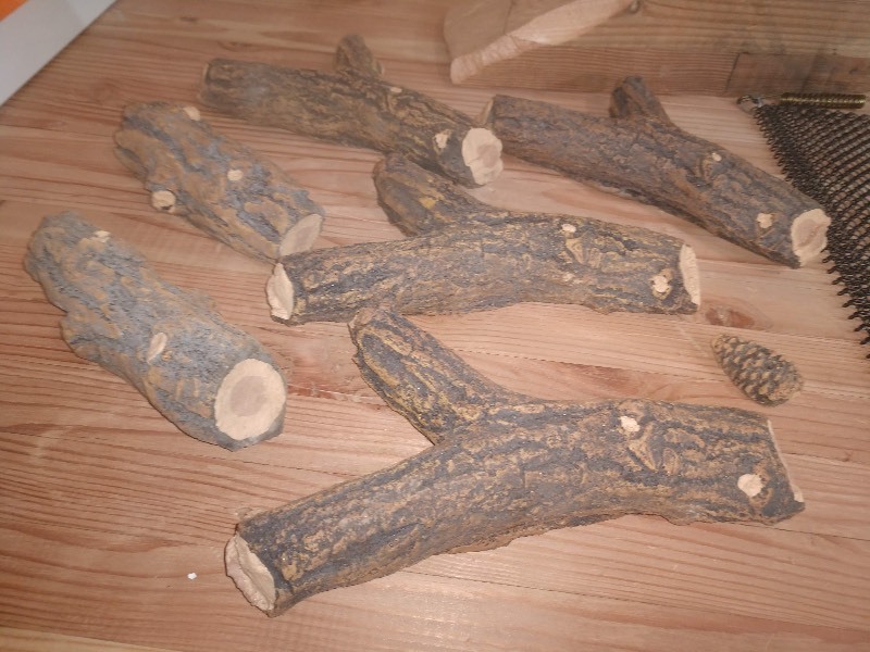 lot 128 image: Fireplace Decorative Cinder Logs, Fireplace Mesh Screens and Other Hardware