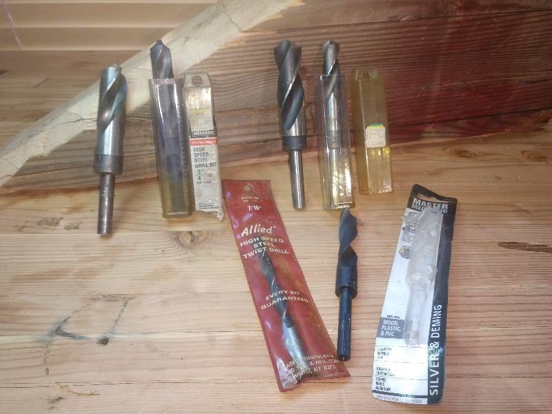 lot 147 image: Lot of Drill Bits