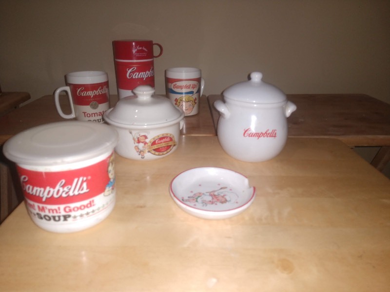 lot 167 image: Two Campbells Mugs, One Campbells Mug wLid, One Campbells Thermos, Two Covered Soup Bowls, One Campbells Ashtray