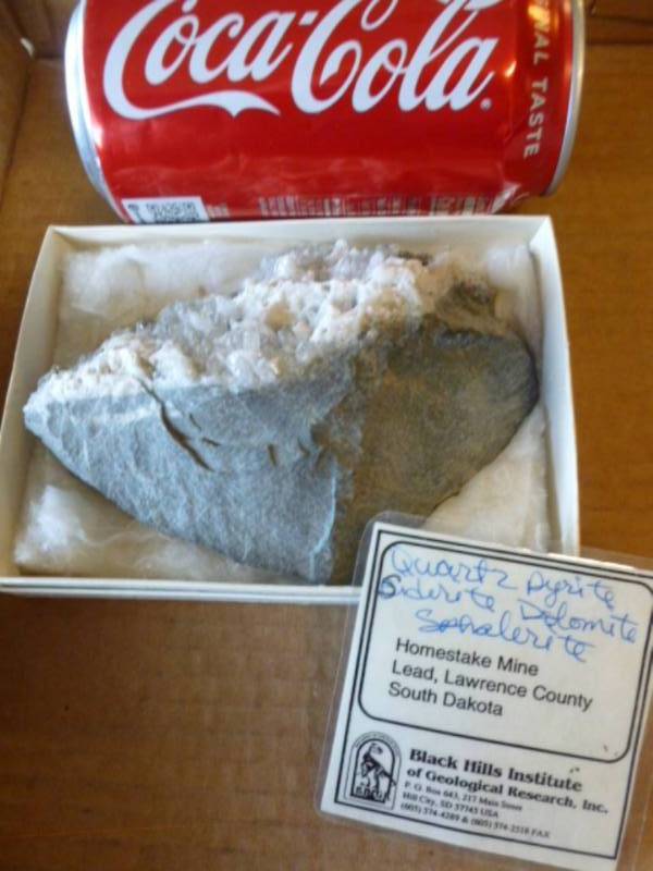 lot 20 image: Collector Rock