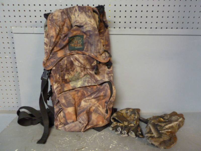 lot 67 image: Hunting Items