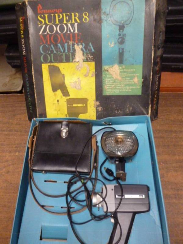 lot 68 image: Vintage Camera
