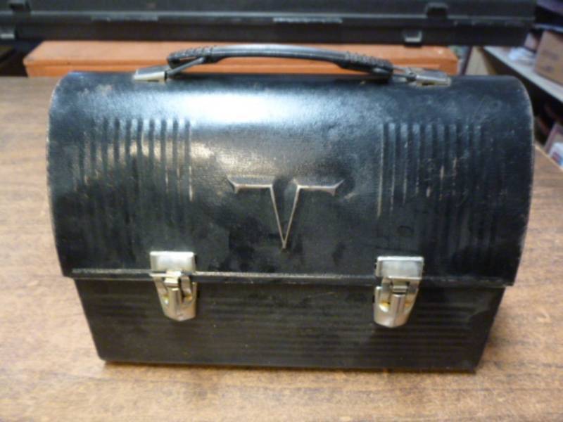 lot 81 image: Vintage Lunchpail