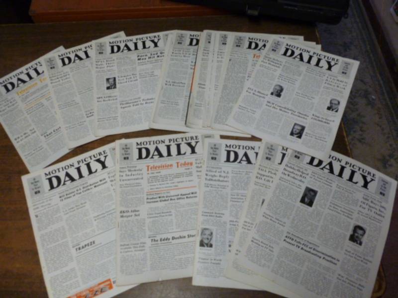 lot 123 image: Vintage Paper Items