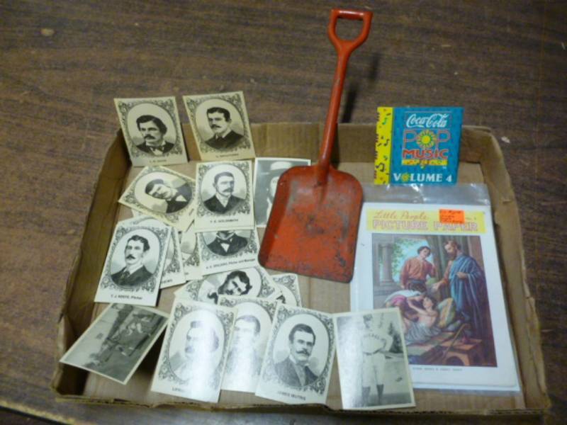 lot 135 image: Collectible