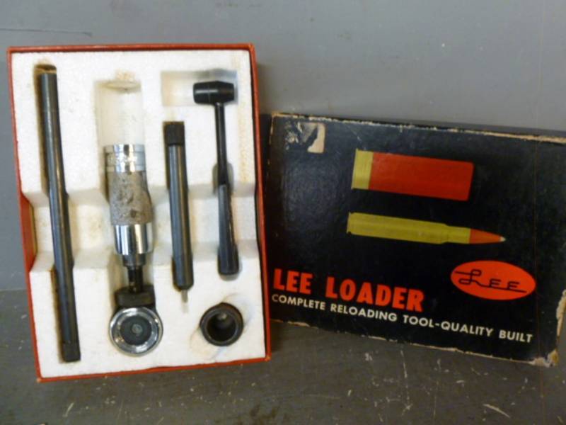 lot 173 image: Vintage Reloading Tool