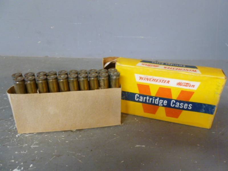 lot 192 image: Vintage Ammo