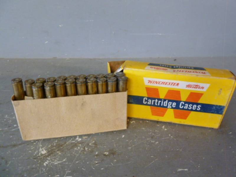 lot 195 image: Vintage Ammo