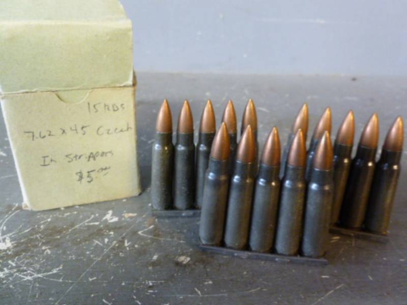 lot 198 image: Military Ammo