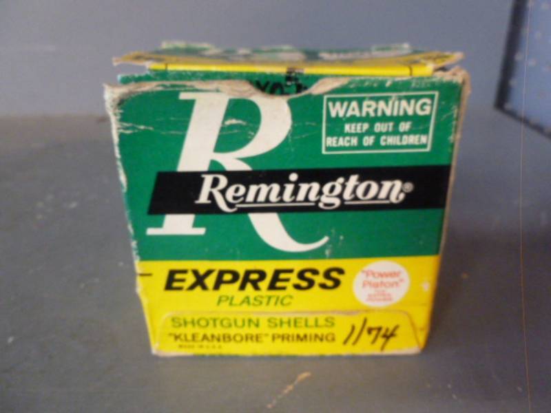 lot 225 image: Vintage Ammo