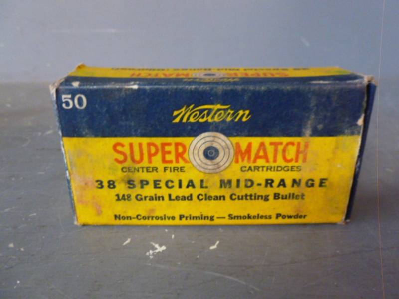 lot 234 image: Vintage Ammo
