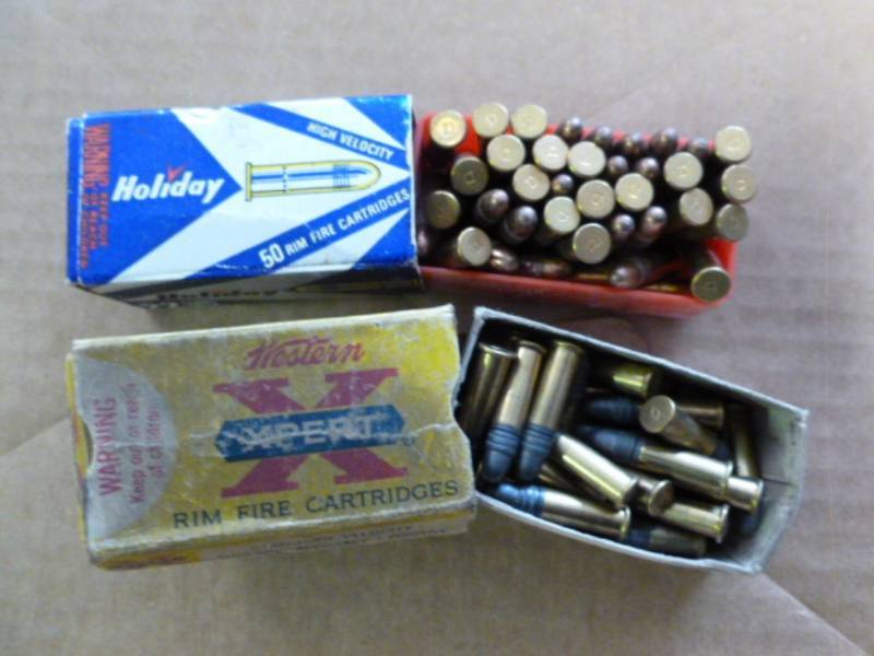 lot 284 image: Vintage Ammo