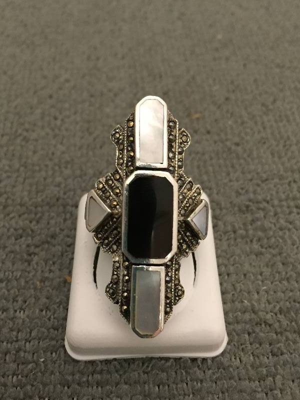 Ring Sterling Silver Marcasite Mother of Pearl Black Stone