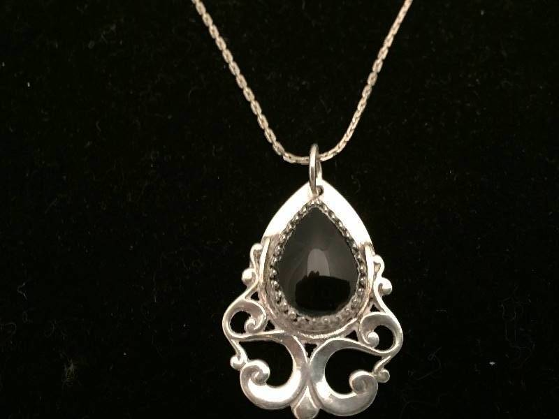 Necklace Sterling Silver Black Stone Pendant