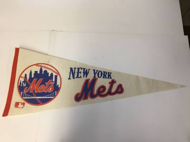 lot 199 image: Baseball Pennant Vintage New York Mets