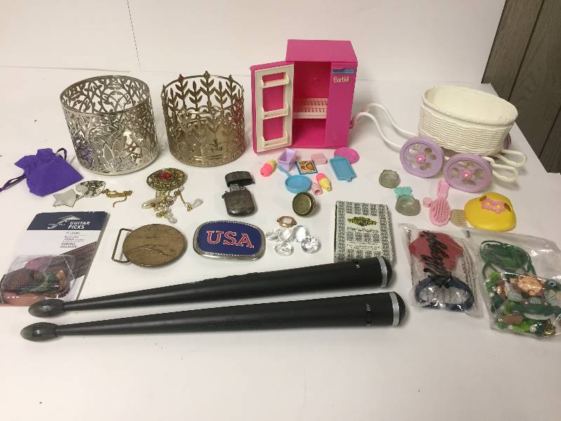 lot 280 image: Collectible Lot