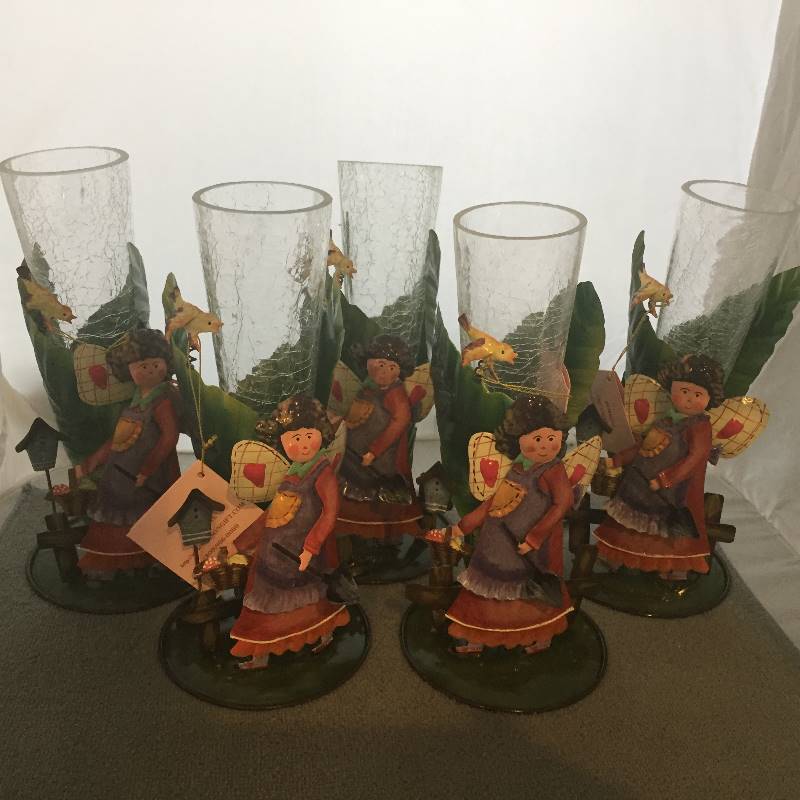 lot 233 image: 5 New Garden Angle Vases - Simson Giftware