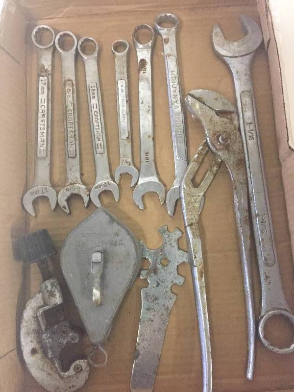 lot 297 image: Hand Tools including Craftsman