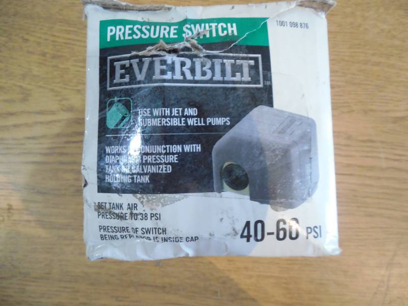 lot 84 image: Everbilt 4060 Pressure Switch for Well Pumps